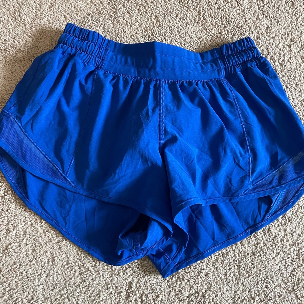 Lululemon Hotty Hot Short 2.5” Size 4